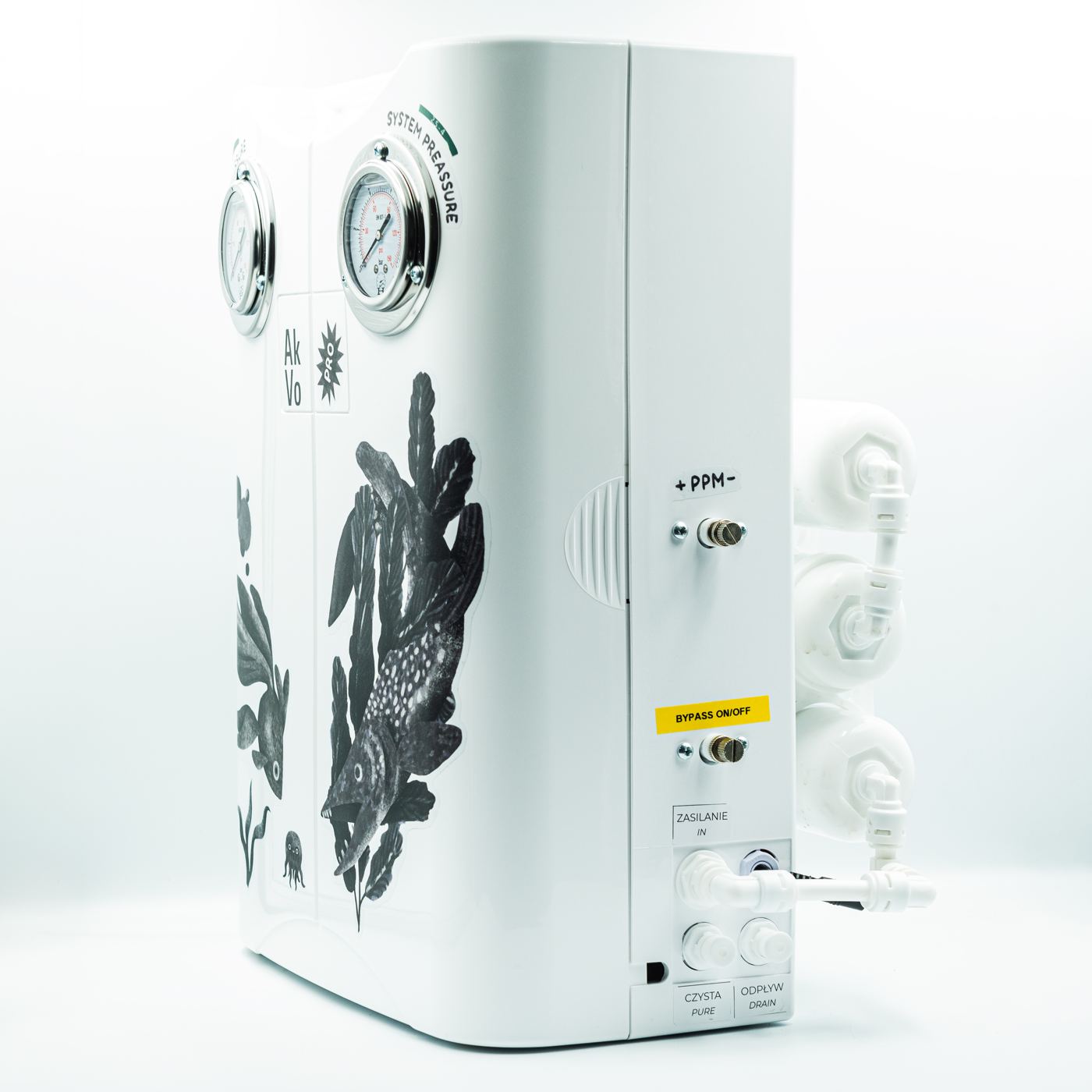AkVo PRO side view with PPM dial, bypass valve and filter housings